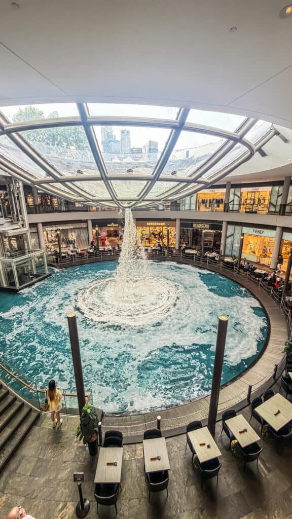 Shopping Mall Near Marina Bay Singapore — Singapore